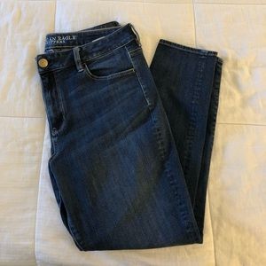 American Eagle Hi-Rise Jegging